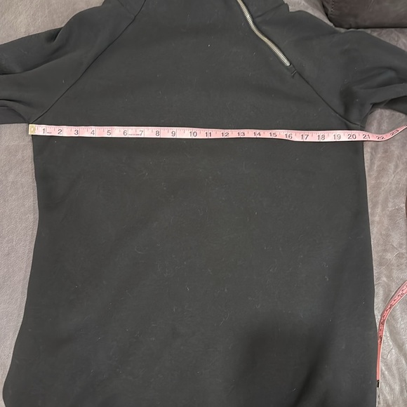 Athleta Cozy Carma Dress. Size M. - Picture 5 of 10